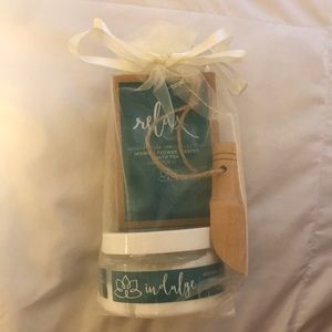 Aromaflora Spa Collection - Bath Salt + creme
